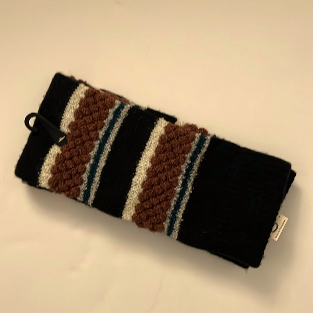 NWT LEG WARMERS
